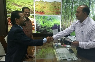 Sami Labs signs a Memorandum of Understanding with Madhya Pradesh Rajya Van Vikas Nigam (MP Forest Development Corporation), Bhopal on 12th March 2018.
